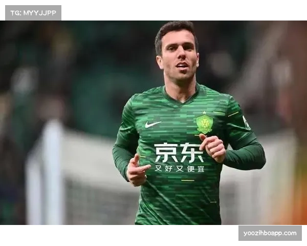 塞尔吉尼奥头球破门 国安外援展现精准跑位