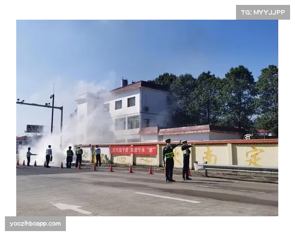 防守重点从限制单点转为应对双核联动，包夹与联防选择增多