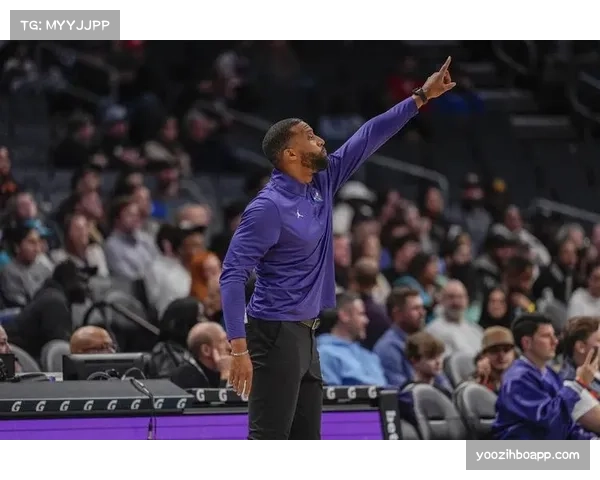 黄蜂主帅李接受联盟处罚 称球队应对争议事件做得更好 黄蜂主帅李接受联盟处罚 称球队应对争议事件做得更好